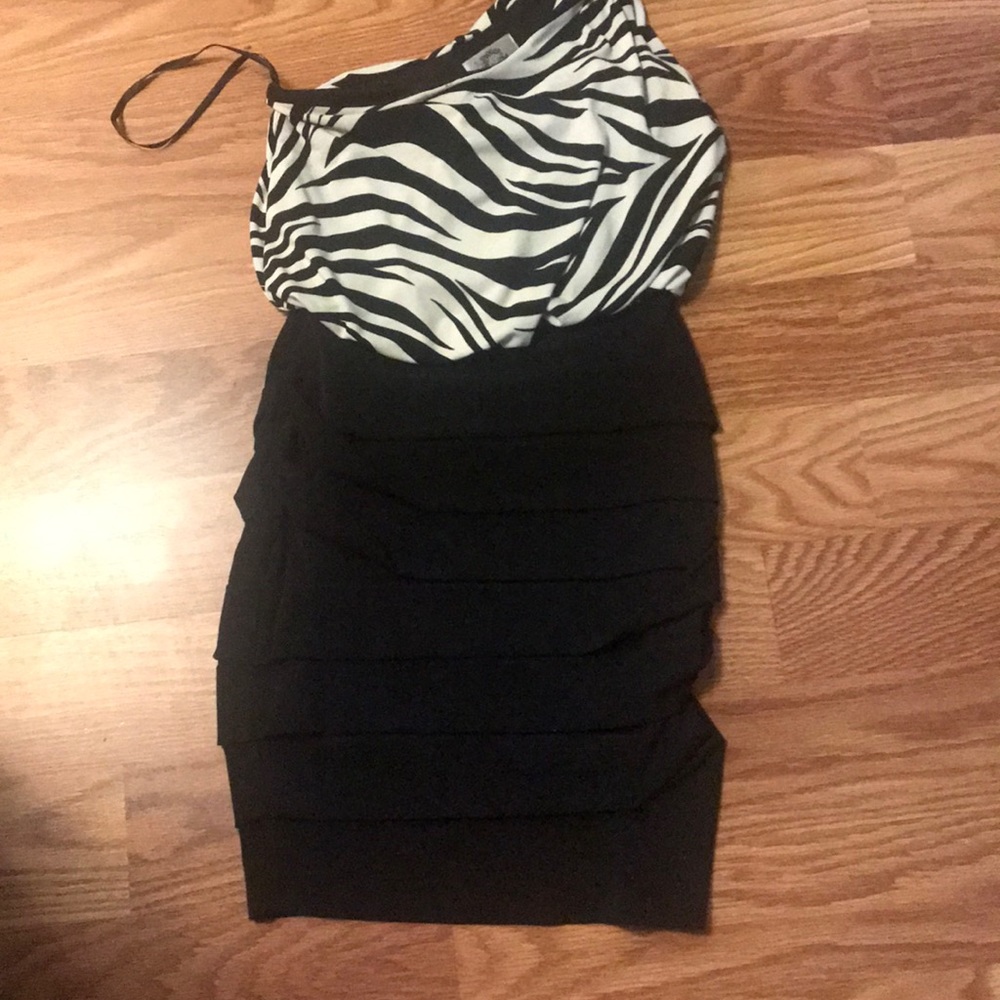One should dress